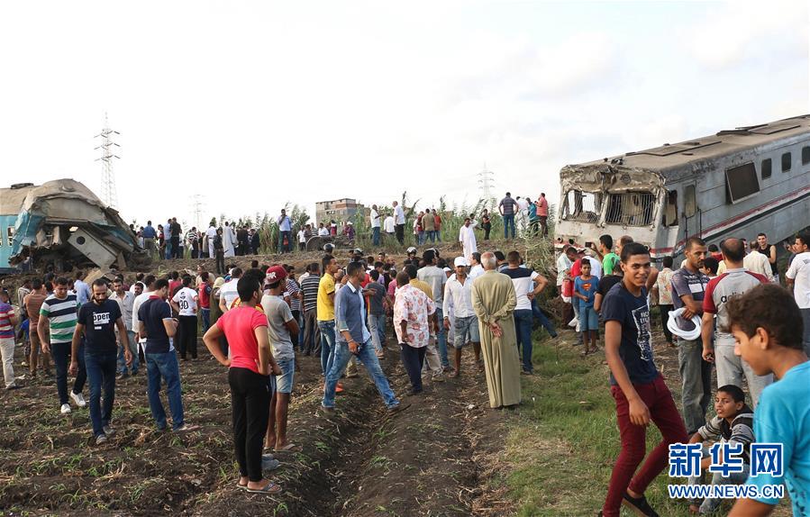 Число жертв столкновения поездов в Египте достигло 36 человек 